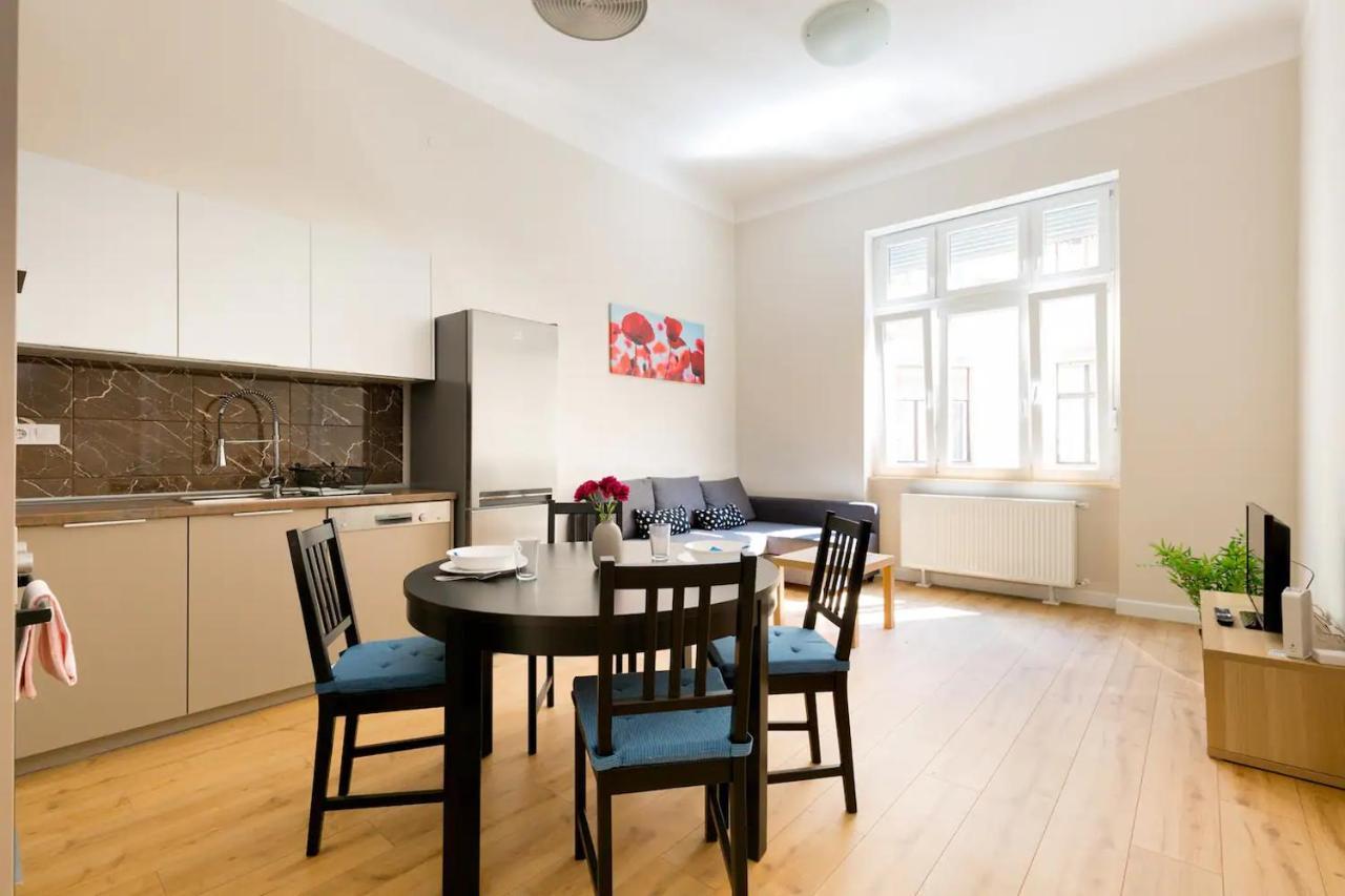 Kresz Geza 29 Westend Station 2 Bedrooms+Living Ac Будапешт Екстер'єр фото
