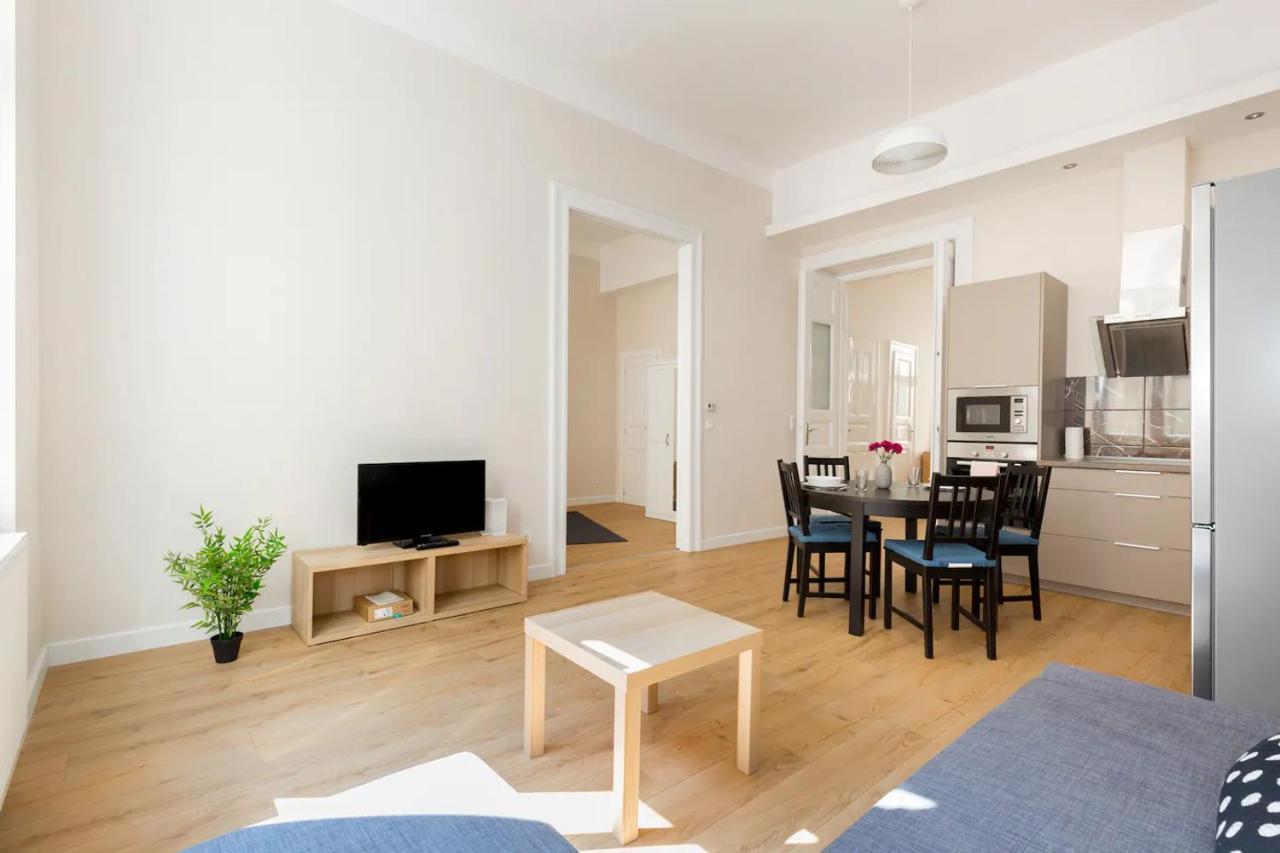 Kresz Geza 29 Westend Station 2 Bedrooms+Living Ac Будапешт Екстер'єр фото